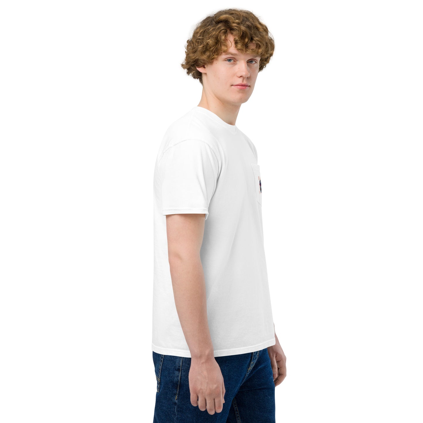 Camiseta garment dyed com bolso unissex