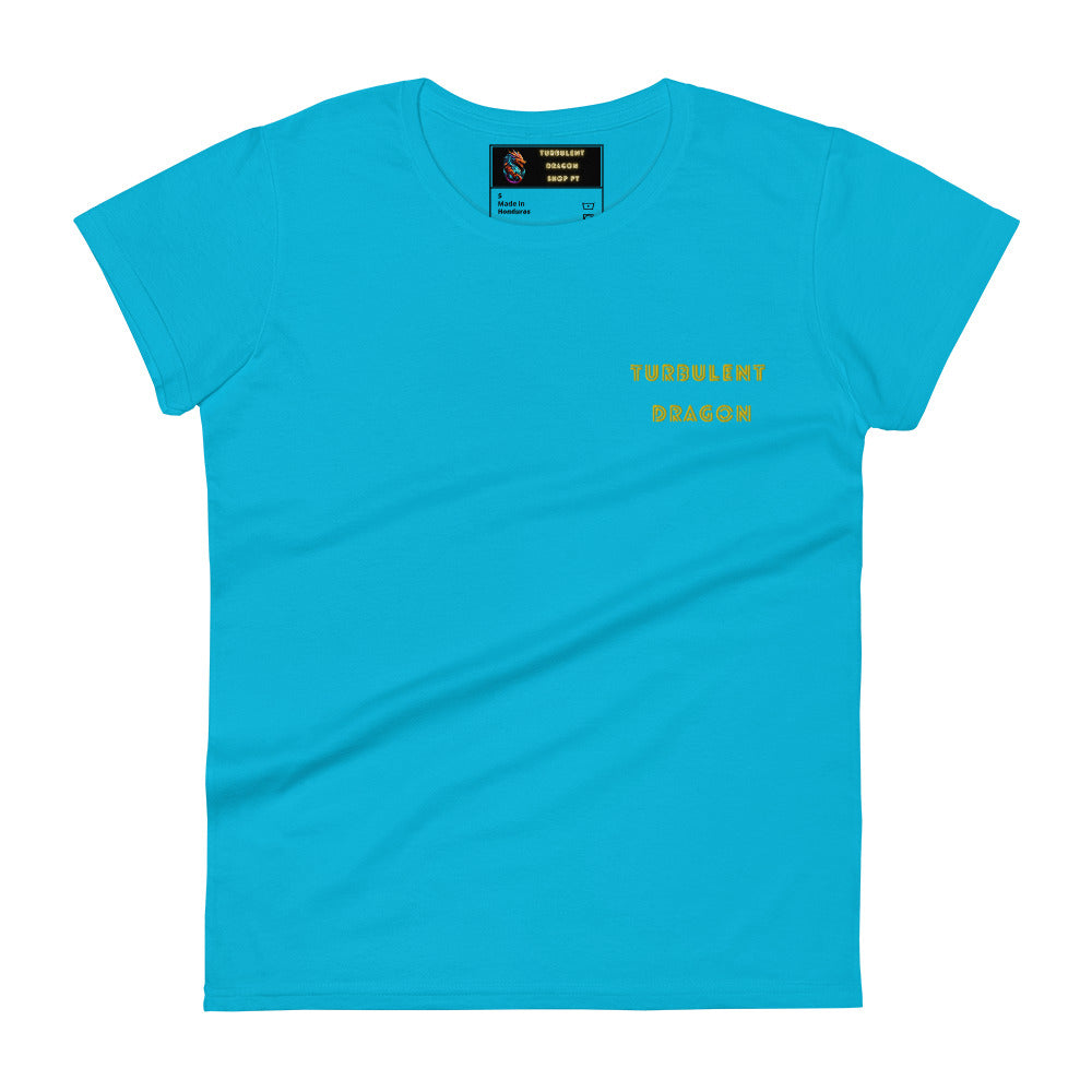 Camiseta feminina com mangas curtas